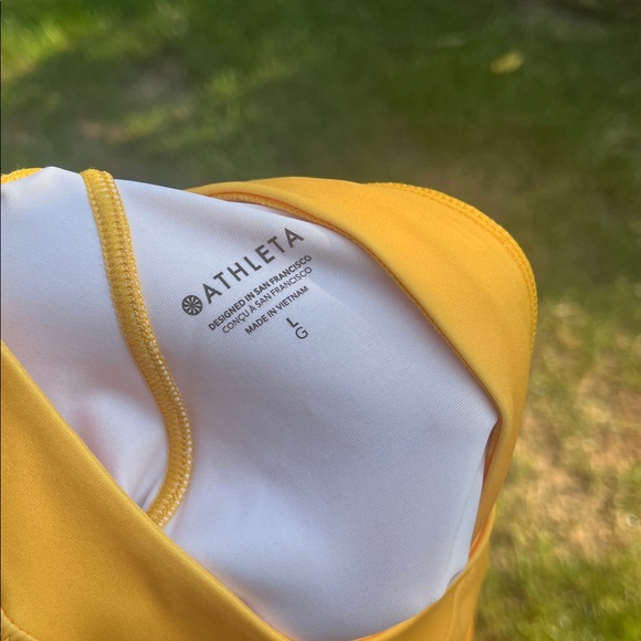 Athleta M North Point Crop Rashguard Monroe Ombre Warm Medium - Picture 7 of 9